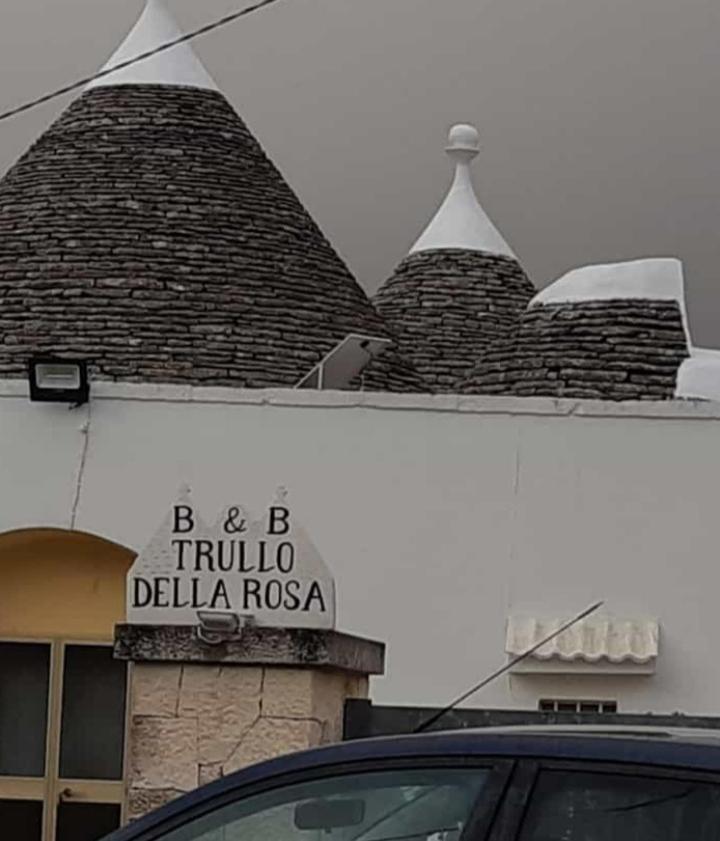 הוילה מרטינה פרנקה Trullo Della Rosa מראה חיצוני תמונה