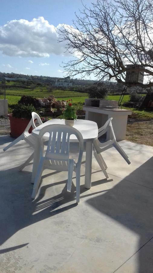 הוילה מרטינה פרנקה Trullo Della Rosa מראה חיצוני תמונה